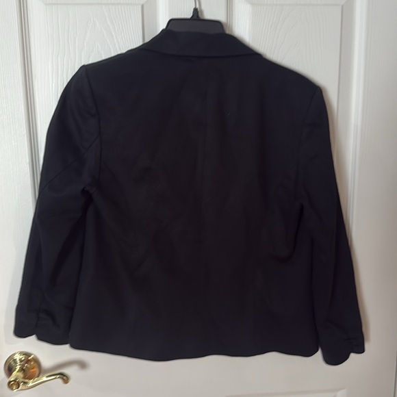 Amanda and Chelsea textured open front black blazer size 8 - Picture 4 of 4